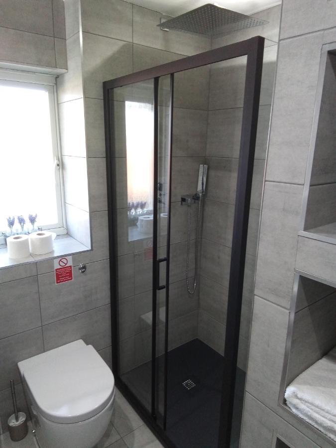 Sea Breeze Newhaven Apartamento Exterior foto
