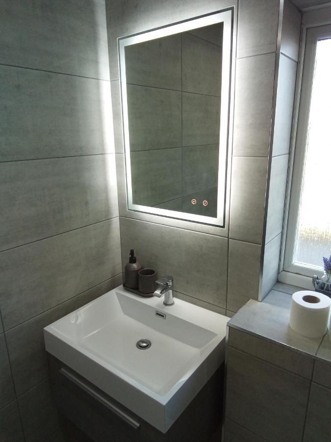 Sea Breeze Newhaven Apartamento Exterior foto